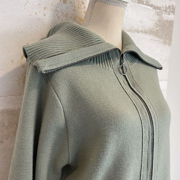 ZARA ZIPPERED HIGH COLLAR KNIT JACKET - Picture 3 of 7